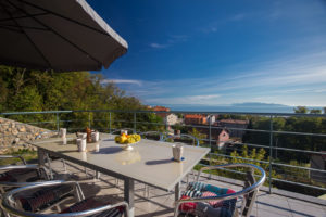 King Suite terrace vith sea view