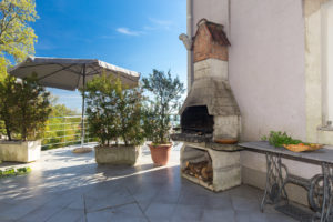BV to-do grill area