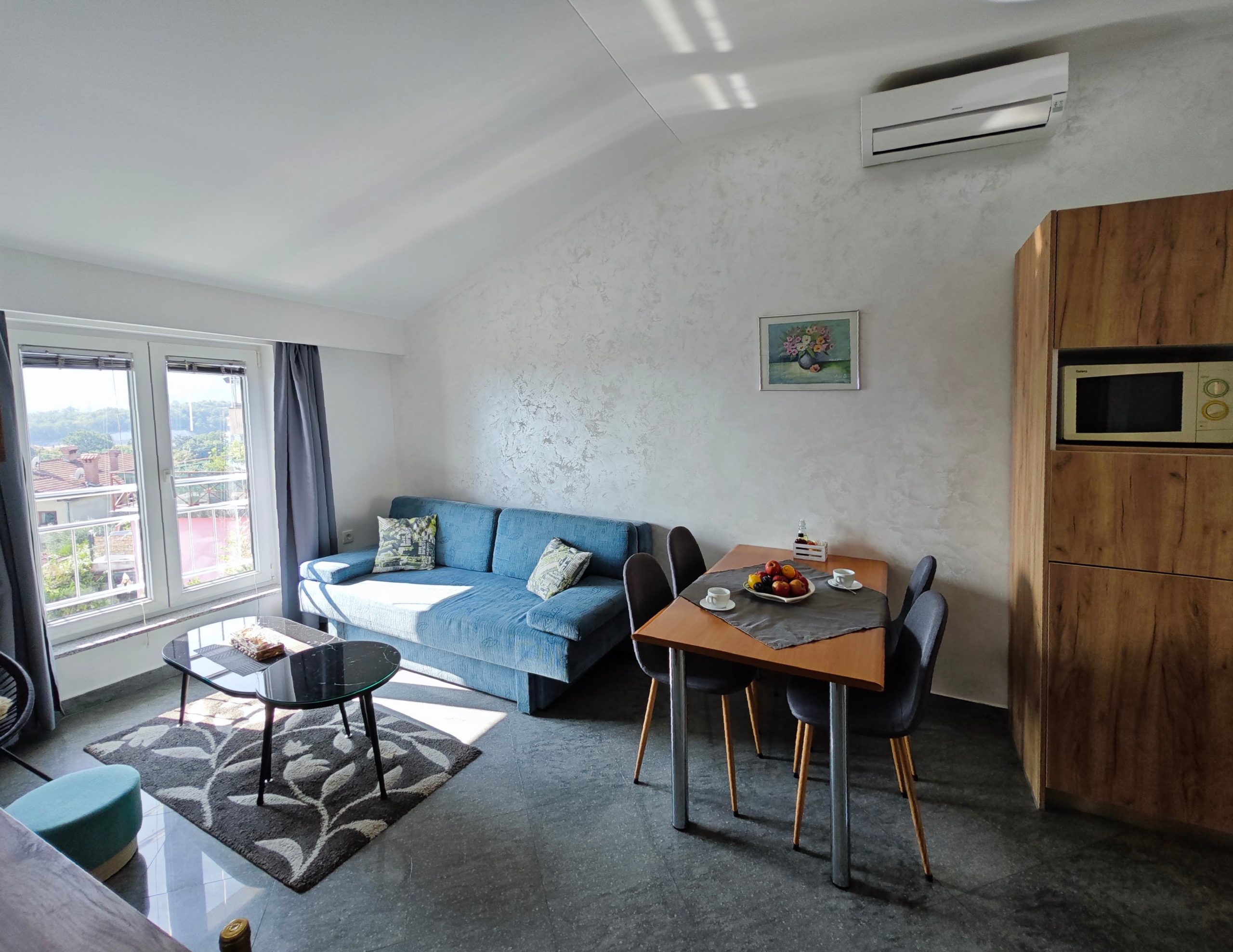 Green Suite living area